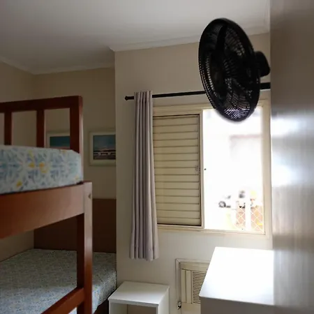 100m da Praia Grande Ubatuba 2 quartos ar-condicionado ideal para famílias-3